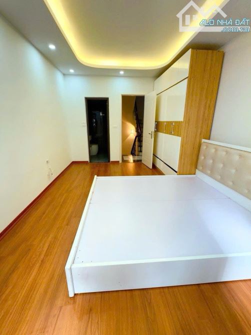 NHÀ MỚI TINH DƯƠNG QUẢNG HÀM 35m 5 TẦNG MT 3.3m NGÕ THÔNG  KINH DOANH SIÊU ĐỈNH GIÁ 8.6 TỶ - 1