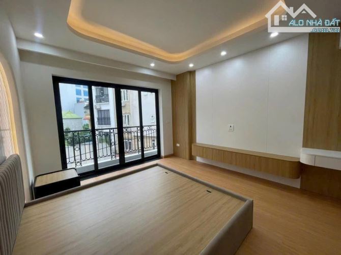 🏡 BÁN NHÀ NGÕ RỘNG PHỐ NGỌC THỤY – LONG BIÊN - DT 40M2  - 10.9 TY - 1