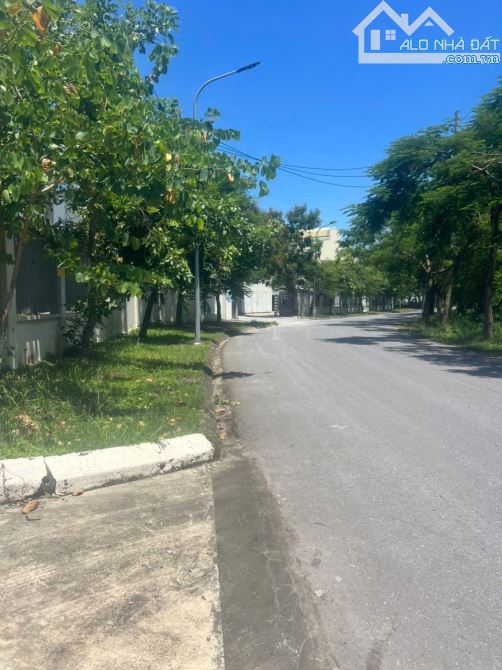 Siêu HoT: Bán 3000m đất sẵn Xưởng cho thuê trong khu Công Nghiệp - 1