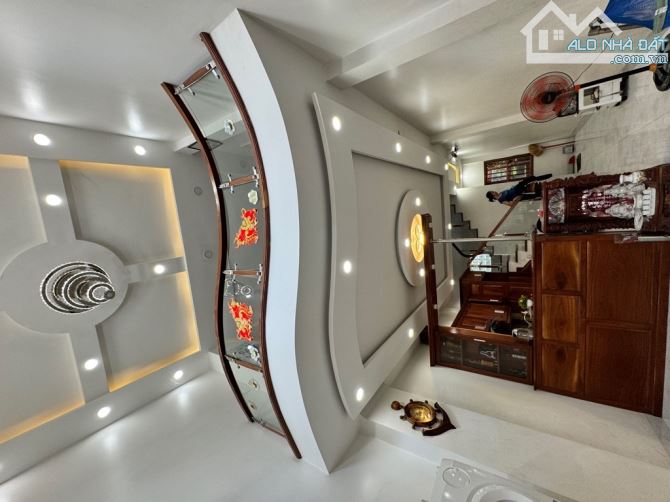BÁN NHÀ KHU TÊN LỬA -60 M2- 5 TẦNG - XE HƠI VÀO NHÀ - 7,2 TỶ - 1