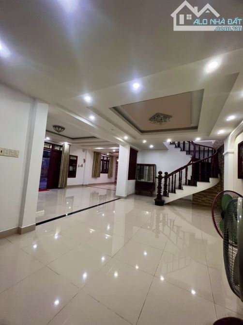 Bán nhà Đường Sơn Kỳ, Tân Phú - DT 158m2, Ngang 13m - Dòng tiền 25 triệu - 1