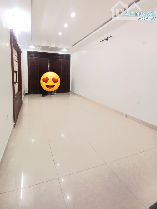 Bán nhà tại  Trần Phú,, Cầu Đất, Ngô Quyền. 65m², 5 tầng, chỉ 10,5 tỷ - 1