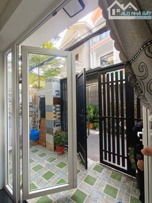 Nhà 3Tầng -48M² - Hẻm Xe Hơi Thông Gần Công Viên Làng Hoa - 1