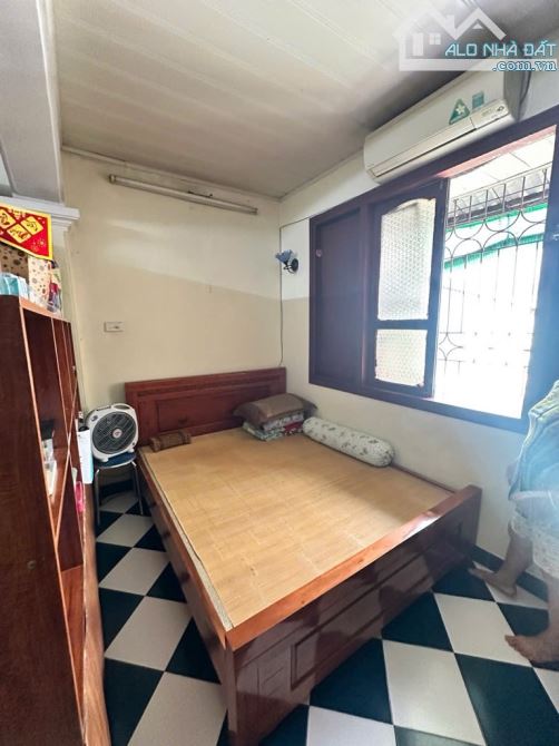 MINH KHAI - GỐC ĐỀ🏢 NHÀ TẬP THỂ DTSD 40M - 1 NGỦ ĐẦY ĐỦ CÔNG NĂNG - Ô TÔ ĐỖ CHÂN TOÀ NHÀ - 1