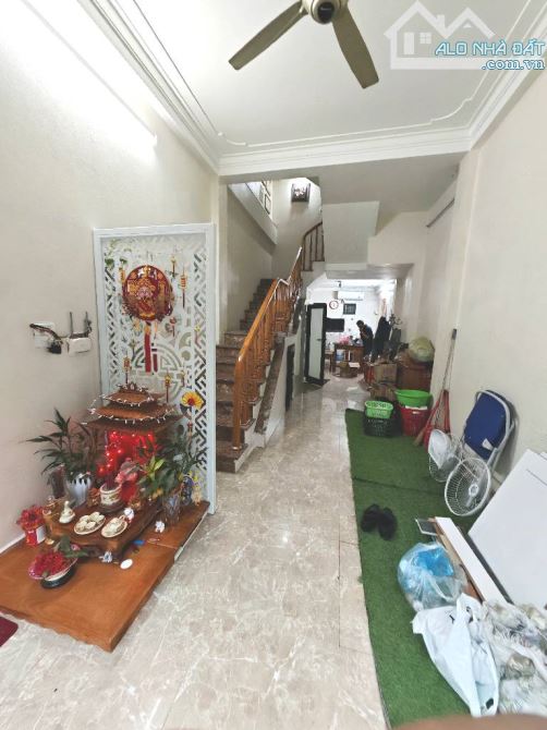 Bán nhà phân lô khu dãn dân Đông Ngạc, 40m2 5 tầng, ô tô tránh vỉa hè, giá 13 tỷ - 1