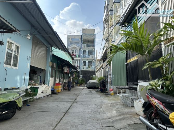 Bán nhà đường An Dương Vương, Gần khu Bình Phú, Quận 6, 7X15M, 4 tầng, Đường 8m xe hơi. - 1