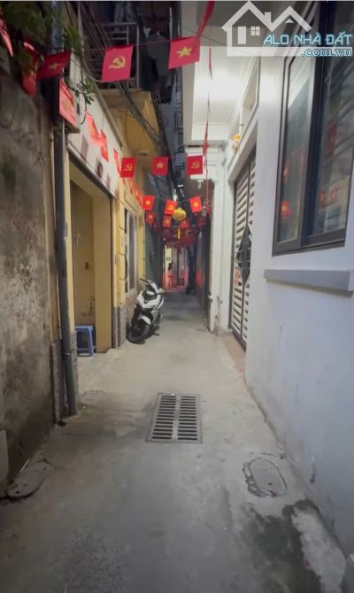 Trần Khát Chân, 2 thửa đất quá đẹp xây CCMN, dt 160m2, mặt tiền 8.3m, Giá  23.2 tỷ. - 2