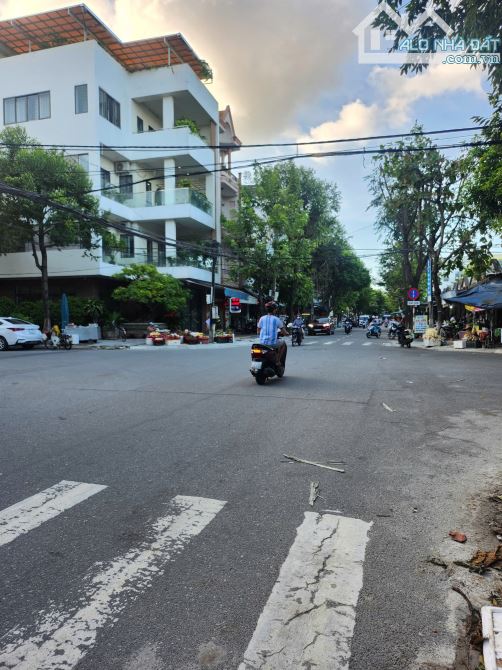 Chào Bán nhà lô góc đẹp Tiểu La – 80m2 – MT đẹp, nở hậu – Hàng hiếm có – Ô tô đỗ trong sân - 2
