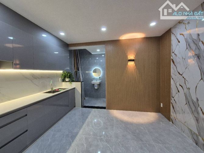 Nhà mới dọn vào ở ngay Đông Hưng Thuận 42-4,2x13m-2 tầng-4,55 tỷ - 2