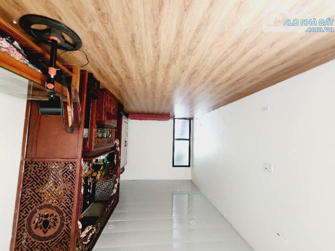 TẬP THỂ ĐƯỜNG 800A CẦU GIẤY 2 TẦNG 150M GIÁ 5,1 TỶ - 2