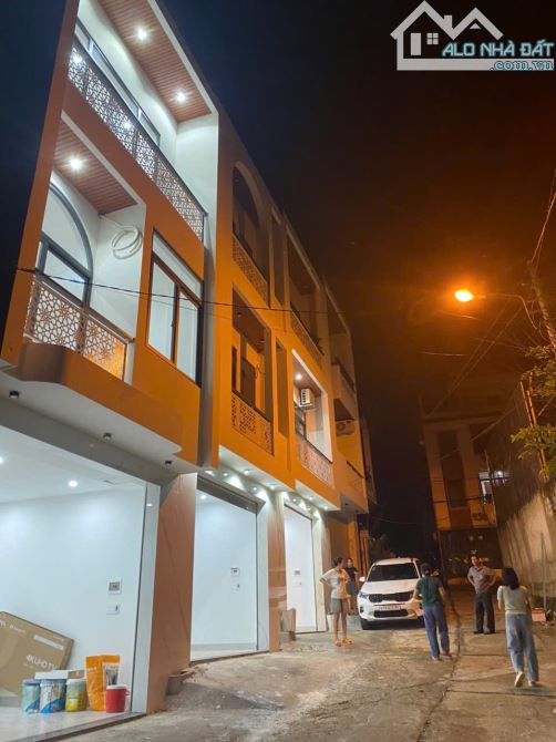 Bán nhà 3 tầng hẻm 185 Đinh Tiên Hoàng , P.BMT , Đắk Lắk - 2