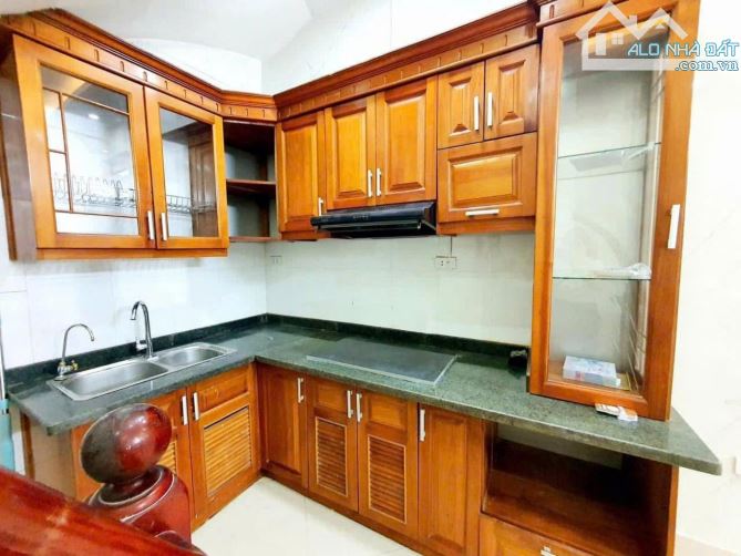 HÀNG HIẾM- NHÀ ĐẸP GỐC ĐỀ, MINH KHAI- DÂN XÂY CHẮC CHẮN- DT 30M2- CHỈ 5.6 TỶ - 2