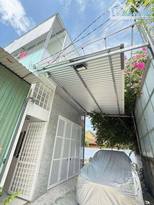 Bán Nhà 2 Tầng Cách Đường 23/10 chỉ 150m , sổ Hồng hoàn công giá 2 tỷ 800 triệu - 2