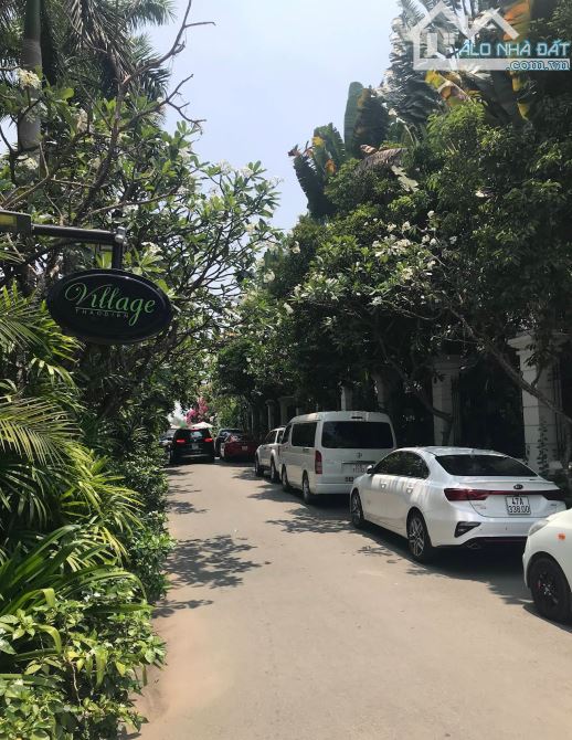 BÁN BIỆT THỰ GÓC NGUYỄN VĂN HƯỞNG -THẢO ĐIỀN  522 M2 - 2