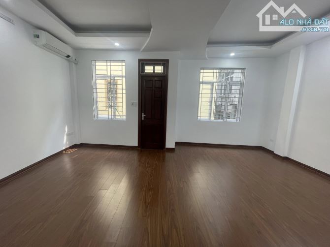 NHÀ MỚI, PHỐ TRẦN CUNG, NGHĨA ĐÔ, CẦU GIẤY: 37M X5T, MT 6M, GIÁ 9,5 TỶ - 2
