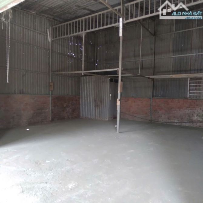 Cho thuê nhà xưởng 300m2 đường Thạnh Lộc 15 - 2