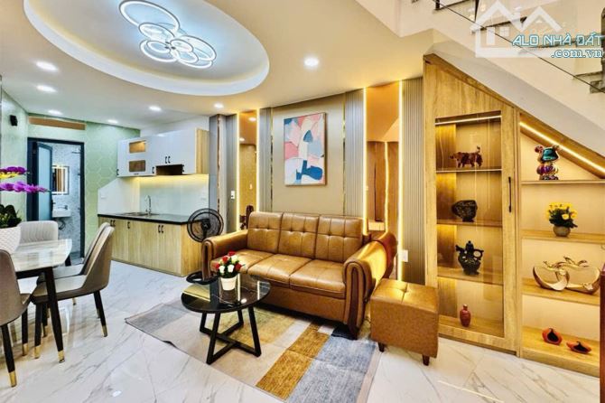 Bán nhà hẻm 3m, Hoàng Hoa Thám, Phú Nhuận, 43.2m² (3.2m x 9m) 4 tầng - Giá 4.93 tỷ TL - 2