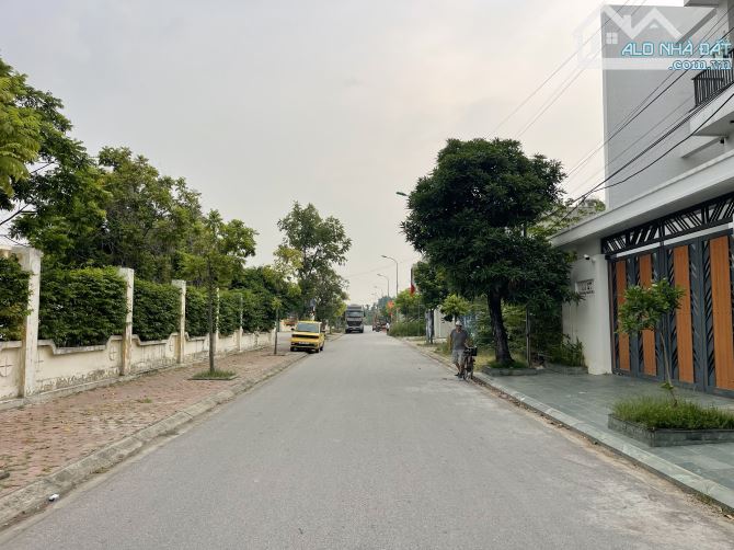 313.5m2 đất biệt thự đường Ngô Hùng gần TĐC Sao Sáng - Ngang 20m - Đường 12m - 2