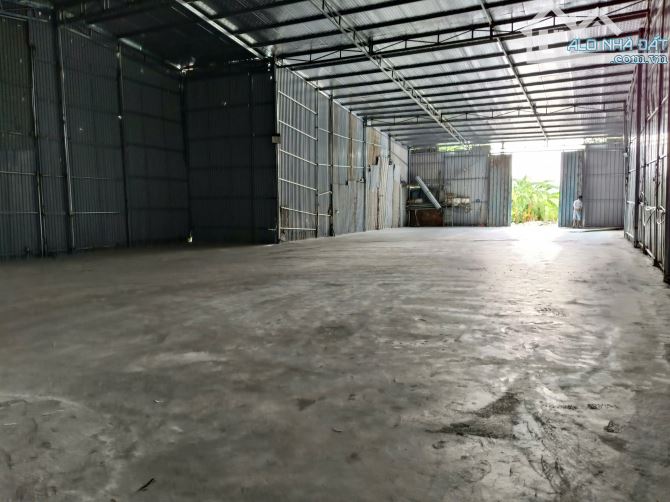 Cho thuê kho đường Cầu Noi, Bắc Từ Liêm, HN. DT 420m, cao 7m, có điện 3fa, nước sạch. Giá - 2