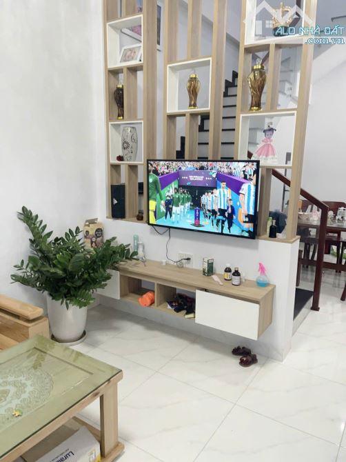 CHUYỂN NHƯỢNG LẠI CĂN NHÀ 2 TẦNG FULL NỘI THẤT HOÀI THANH DỌN VÀO Ở NGAY. - 2