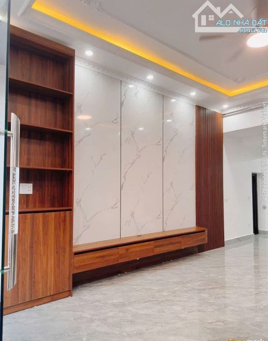Bán nhà Quán Nam, Kênh Dương, Lê Chân, Hải Phòng. 4,5 tầng, 67m2, 4,6 tỷ. Ngang 4m, đường - 2