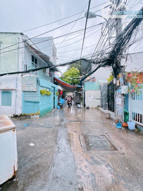 Bán Nhà 137m2 , Lê Văn Lương , Quận 7 , ngang 6m5, sát trường Đại Học TDT, chỉ 9Tỷ Hơn - 2