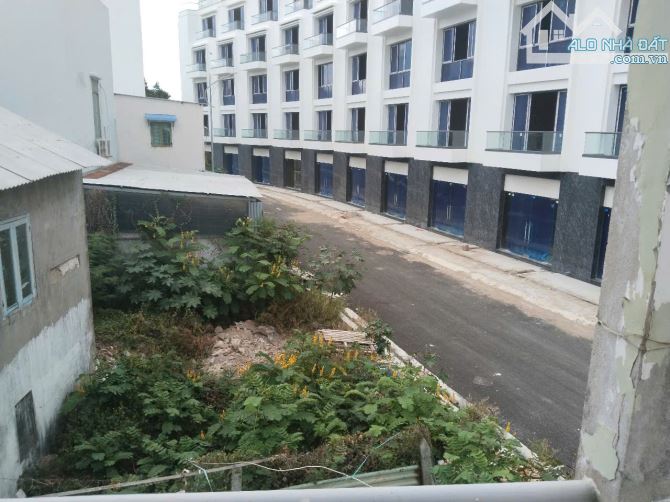 Bán nhà 3 tầng mặt tiền đường Nguyễn Bỉnh Khiêm, cách biển chỉ 500m giá tốt đầu tư - 2