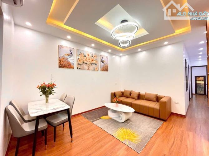 Bán nhà tập thể Đại học Sư Phạm Hà Nội,Trần Quốc Hoàn, Cầu Giấy DT thực tế 120m2, 3PN - 2