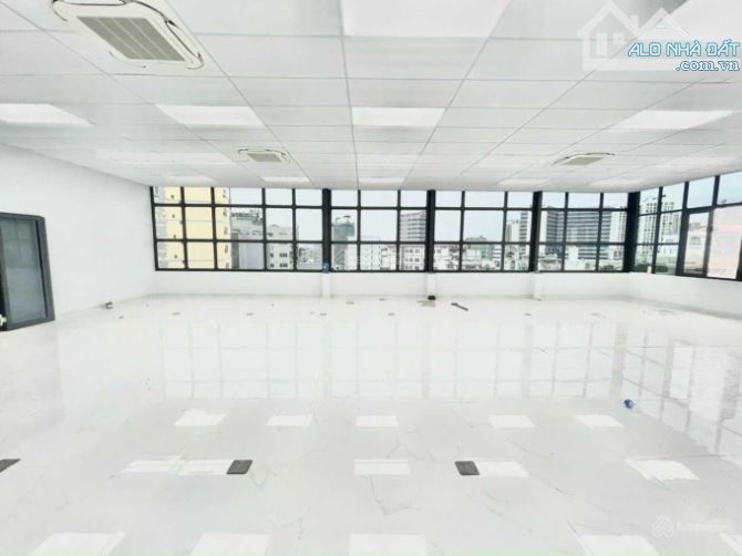Tòa nhà VP - ốp kính | Số 56 Ngô Gia Tự Q10 | 7x25m | 5 Tầng xây mới | Giá 48.8 tỷ | - 2
