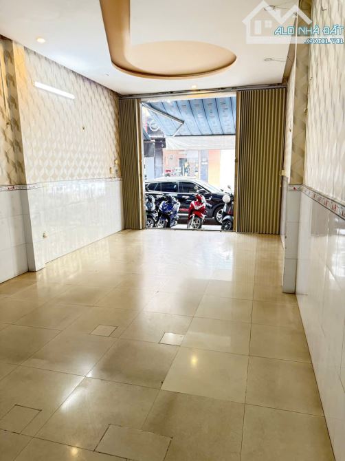 BÁN NHÀ 3 TẦNG,ĐƯỜNG PHÙ ĐỔNG, 97,5M, ngang 4,17m, GIÁ 15 TỶ.Nằm gần Ngô Gia Tự, NhaTrang - 2