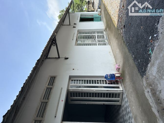 Cho thuê kho xưởng 3000m2 (1000m2 Kho - VP), mặt tiền Võ Trần Chí, đường container - 2