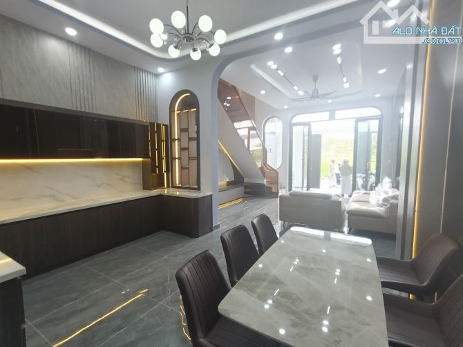 MẶT TIỀN ĐƯỜNG NỘI BỘ 6M THÔNG TỨ TUNG - 2
