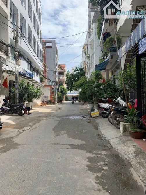 Bán nhà HXH đường Phổ Quang - BV Tâm Anh (4x12m) 48.7m2 - Cấp 4 tiện xây - Giá 9.5 tỷ - 2