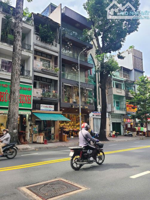 Dưới 30 Tỷ Không Có Căn Thứ 2 So Sánh Q11-MT Nguyễn Chí Thanh (4,2x16m) 5 Tầng  Chỉ 27 Tỷ - 2