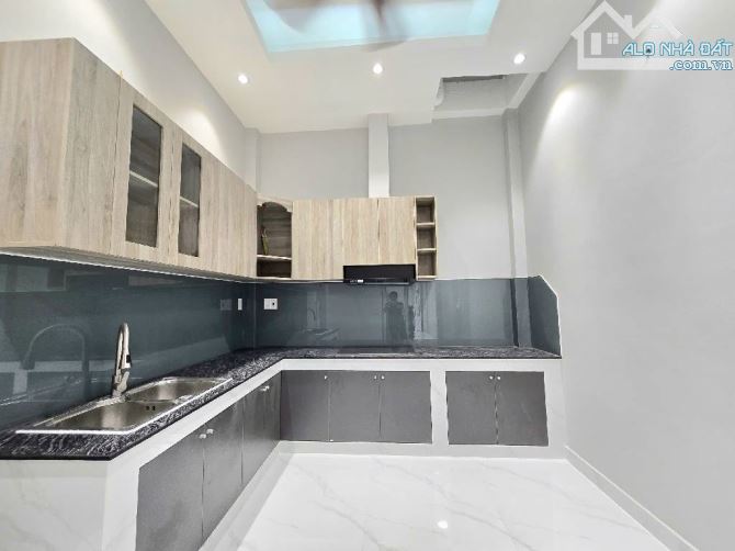 NHÀ BÁN, BÀU CÁT – ĐỒNG ĐEN – HẺM XE HƠI – 4 TẦNG – THU NHẬP 200TR/NĂM – CHỈ 7 TỶ HƠN - 2