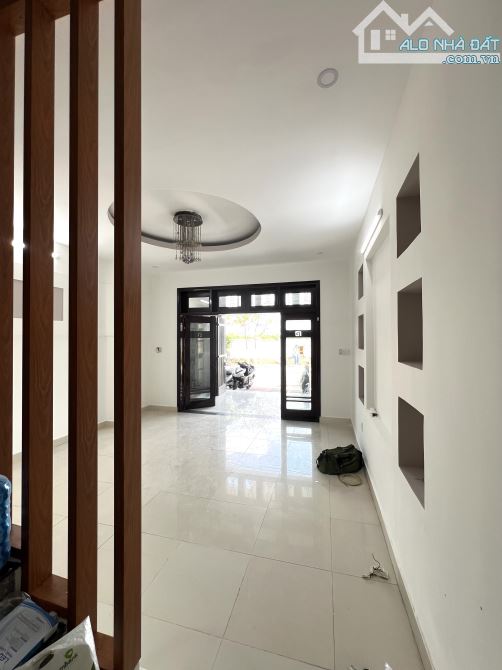 🏡 BÁN NHÀ 3 TẦNG HÒN RỚ – NAM NHA TRANG - VIEW SÔNG CỰC ĐẸP - 2
