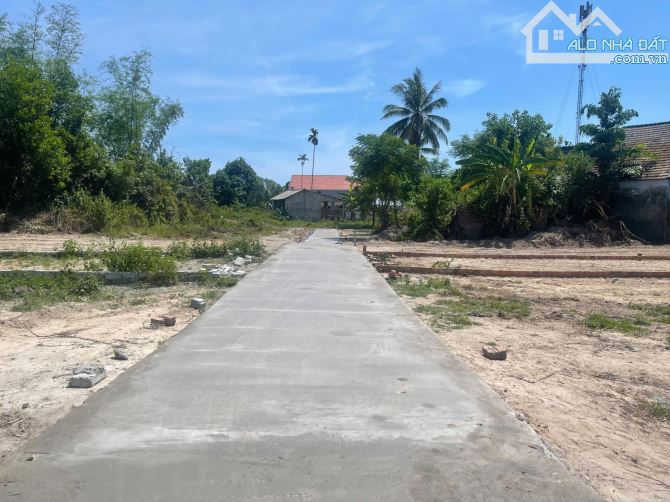 Lô đất 100m2 2 mặt tiền Nam Sơn - Hoà Tiến - ngang 5m vuông vức - 2