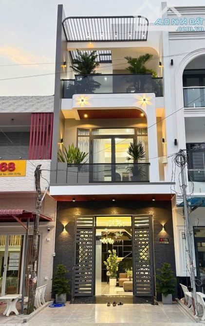 BÁN NHÀ 2 LẦU MỚI XÂY ĐƯỜNG D7 KDC HỒNG LOAN FULL NỘI THẤT CAO CẤP - 2