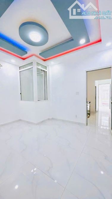 NHÀ ĐÚC 5 TẦNG BTCT - NỞ HẬU-TRUNG TÂM Q4 - ĐƯỜNG SỐ 9- NHỈNH 5 TỶ - 2