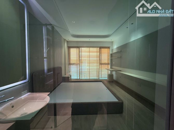 Bán Nhà Lô Góc, Phố Nguyễn Lam, Phúc Đồng, Long Biên 6T,43m2 giá 10,6 tỷ - 2