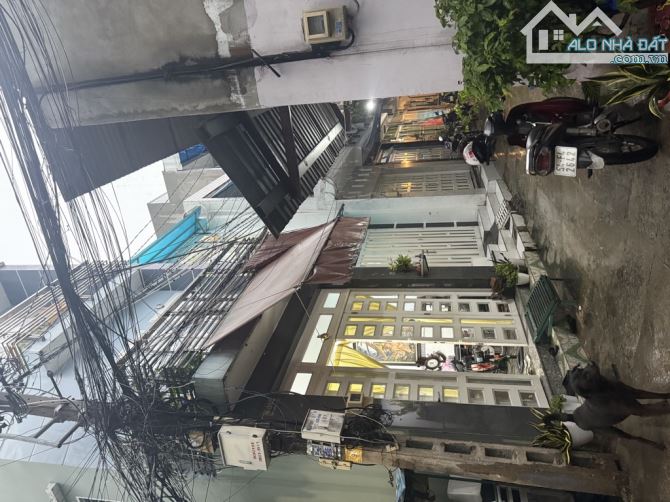 CHỈ 3.3 TỶ - NHÀ 2 TẦNG 2 PN - 3.5X7M - TRẦN VĂN QUANG TÂN BÌNH - SHR - 2