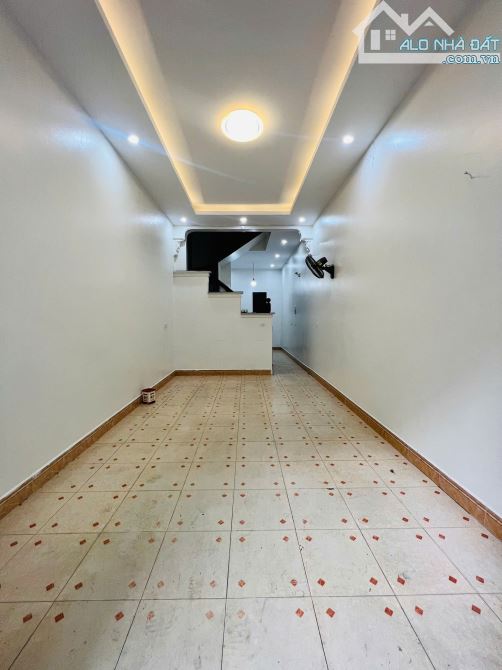 Chính chủ bán nhà phân Lô ngõ 54 Ngọc Hồi ngách 53 số nhà 18 Diện tích 45m2, 4 tầng - 2