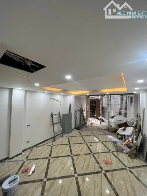 CỰC HIẾM ! PHỐ VŨ TÔNG PHAN - Ô TÔ TRÁNH - NHÀ ĐẸP 7 TẦNG THANG MÁY - GIÁ NHỈNH 15 tỷ CÒN - 2