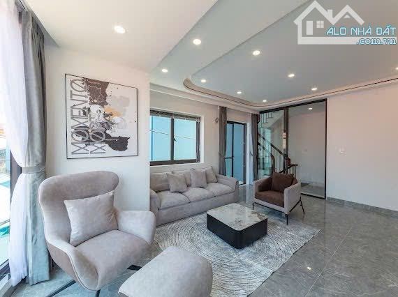 Nhà Đẹp Lô góc 2 mặt tiền ,Gara Ô Tô , Thang Máy Xịn - 2