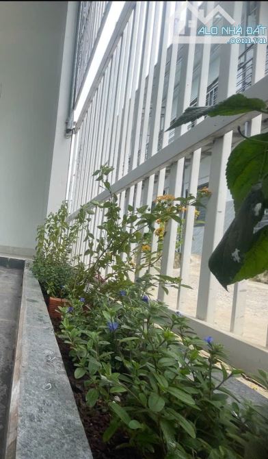 Nhà góc 2mt hẻm 152 Hoàng Hoa Thám - 2.850 - 2