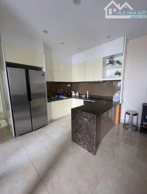 Chung cư Satra, Phan Đăng Lưu, Phú Nhuận, 93m2, 2PN, Nội thất, 16tr5/th. - 2
