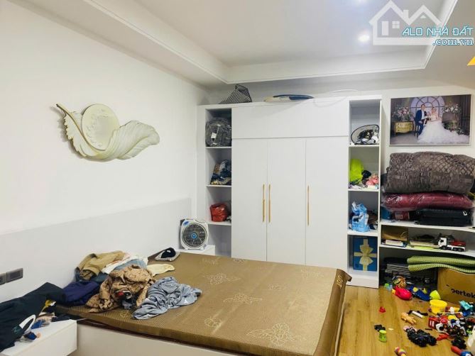 💫 DUY NHẤT 8.1TỶ, THANH XUÂN 40m2 , 5 TẦNG LÔ GÓC MẶT TIỀN 4.4M, NGÕ THÔNG, TẦNG 1 PHÒNG - 2