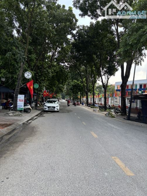 NHỈNH 7 TỶ- 50 MÉT - PHỐ NGÔ GIA TỰ - TRUNG TÂM VIỆT HƯNG - HÀ NỘI. - 2