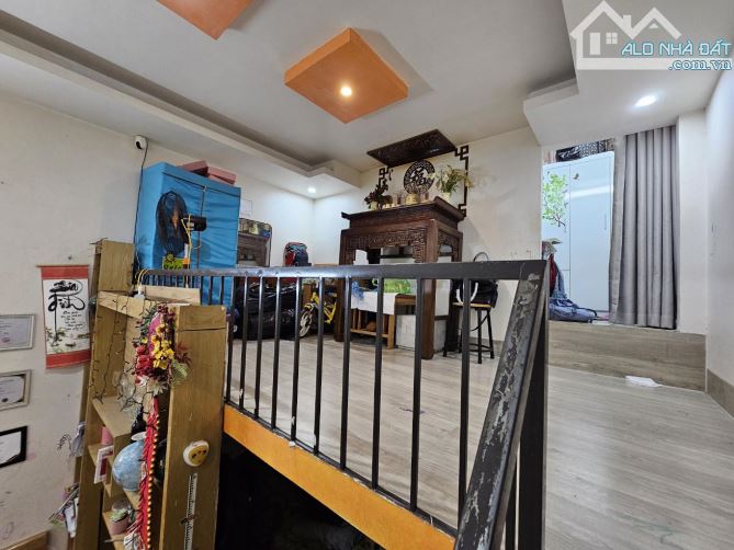 BÁN ĐẤT TẶNG ĐẸP Ở NGAY, NHÀ BẮC CẦU - Ô TÔ 4 CHỖ ĐỖ CỬA,GẦN Ô TÔ TRÁNH - VỊ TRÍ ĐẸP. DT: - 2