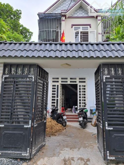 Bán nhà 2 Tầng 114m2 Đông Hòa,SHR đường ô tô thông,gần ngã 3 Cây Lơn - 2